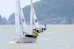 英国帆船选手在比赛中展现出色表现