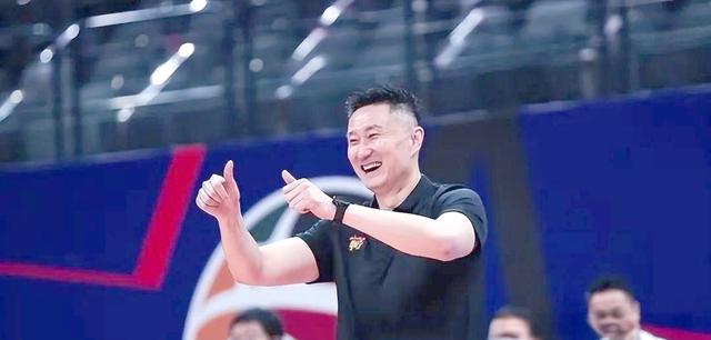 广东队实力强大，轻松击败对手，取得胜利的简单介绍