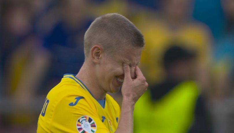 包含乌克兰队球员以坚韧精神感染全队，赢得胜利的词条